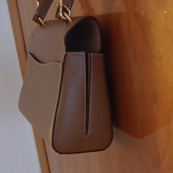 Kate Spade New York Katy Medium Top Handle Bag NWOT Sold Out Online! W Dust Bag - Picture 4 of 8